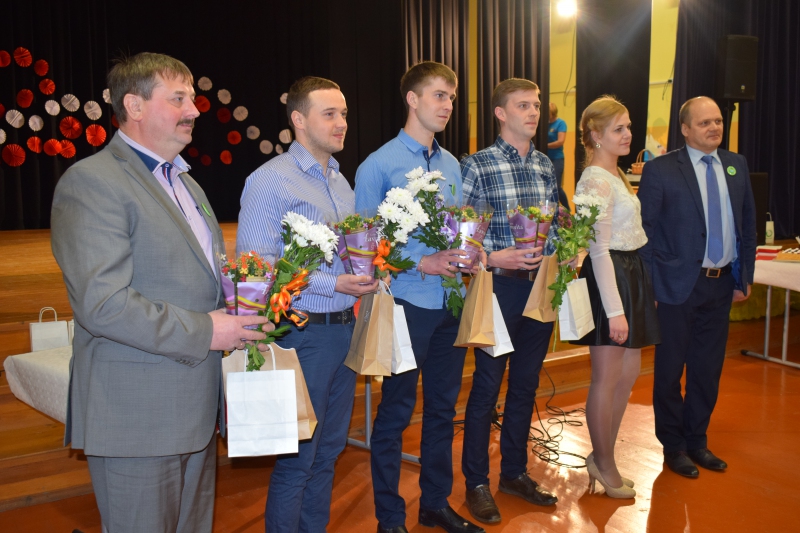 LLKC Ludzas konsultāciju biroja darbinieki sveic savus klientus