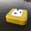 Sensoru mezglu autonomo darbību ūdenstilpē nodrošina neliels saules panelis